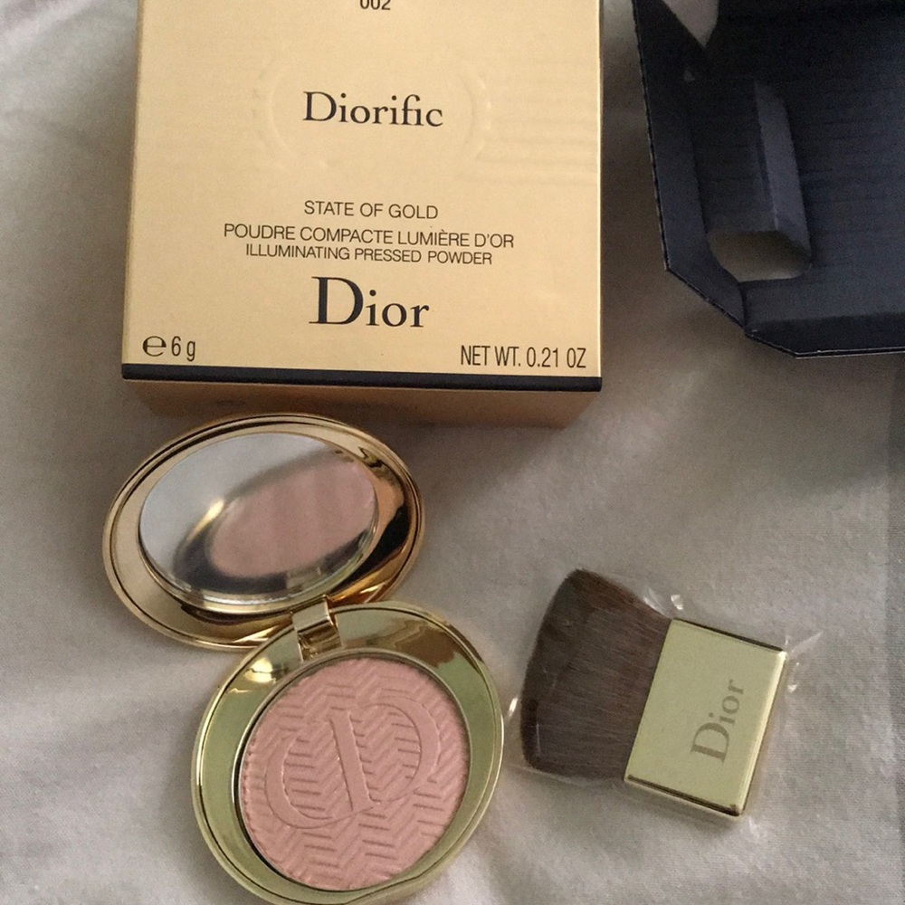 Dior 002 Sumptuous pink compact